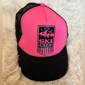 Ski Vintage Trucker Hat